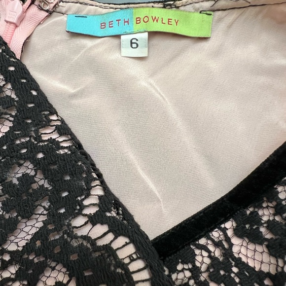 Beth Bowley dress - Picture 4 of 5